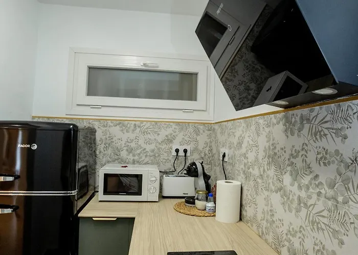 Apolo Beachside - Center